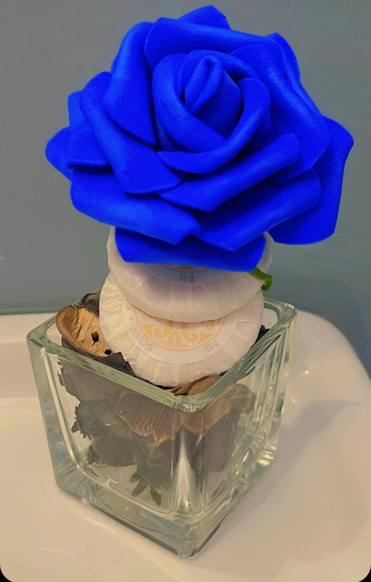 ジェラーチェ La Rosa Blu Bed & Breakfast エクステリア 写真